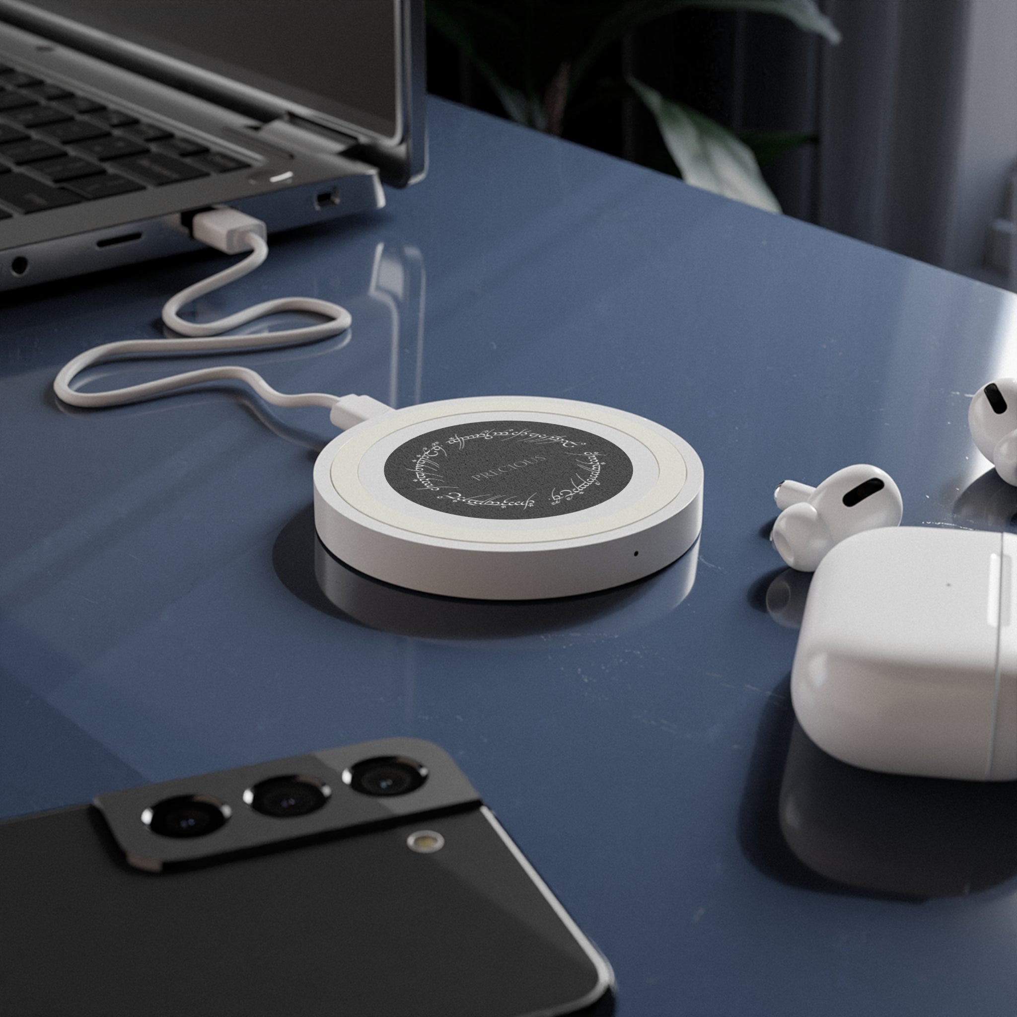 Lord of the Rings Elvish 'Precious' Quake Wireless Charging Pad
